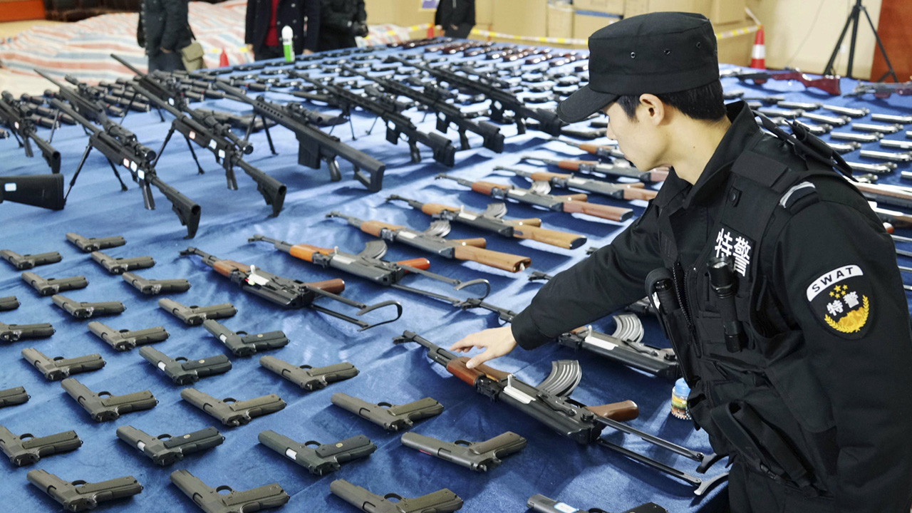 China Seizes 10000 Illegal Guns In Weapons Raid