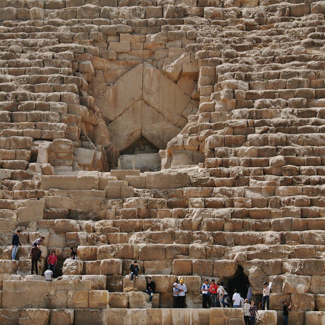 Top 10 Interesting Facts about the Egyptian Pyramids Pop Listicle