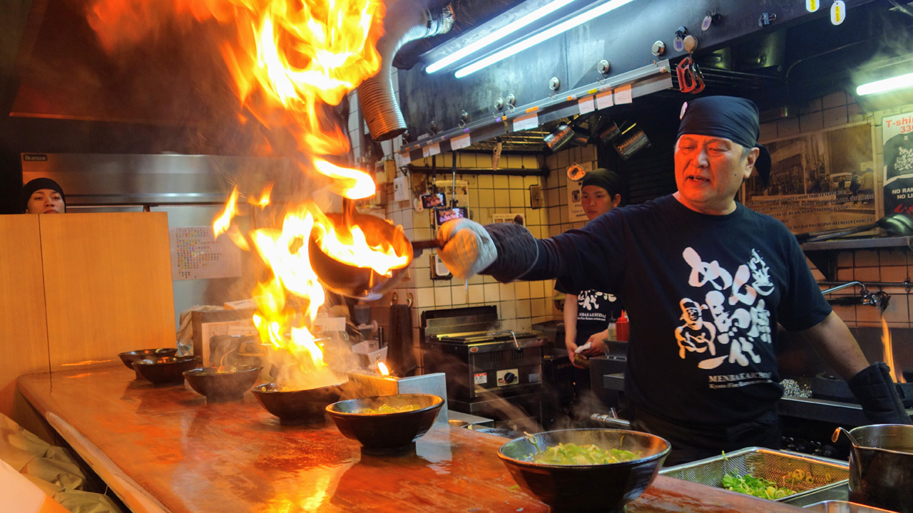 The Menbakaichidai chef creates the famous fire ramen