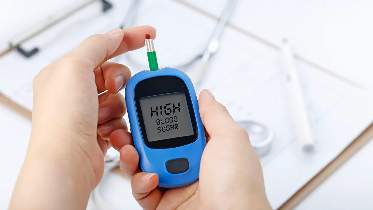 A device showing high blood sugar