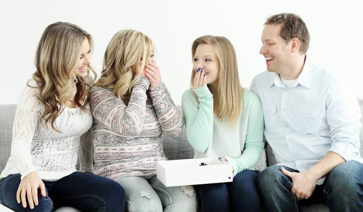 Family reaction to a pregnancy announcement